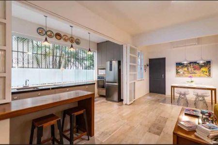 Apartamento à venda com 2 quartos, 121m² em Humaitá, Rio de Janeiro