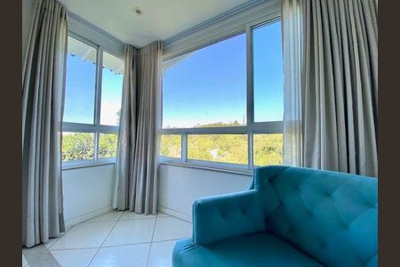 Casa à venda com 3 quartos, 242m² em Sapê, Niterói