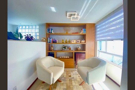 Casa à venda com 3 quartos, 242m² em Sapê, Niterói