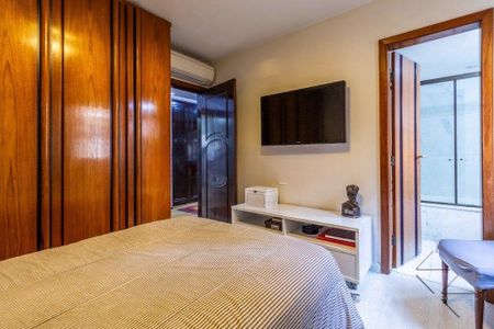 Apartamento à venda com 200m², 3 quartos e 4 vagas