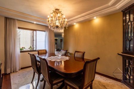 Apartamento à venda com 200m², 3 quartos e 4 vagas