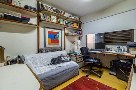 Apartamento à venda com 200m², 3 quartos e 4 vagas