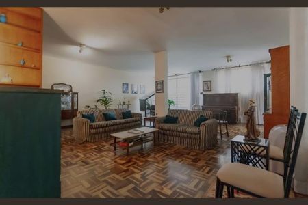 Casa à venda com 4 quartos, 206m² em Campo Belo, São Paulo