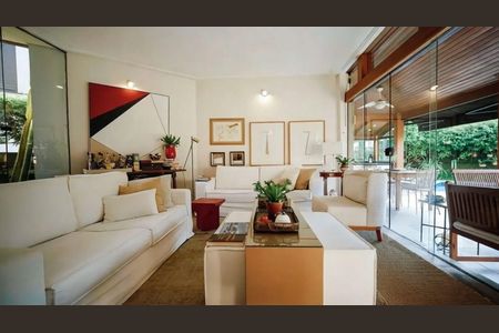 Casa à venda com 4 quartos, 402m² em Alphaville, Barueri