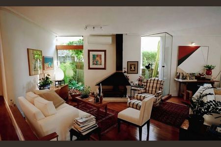 Casa à venda com 4 quartos, 402m² em Alphaville, Barueri
