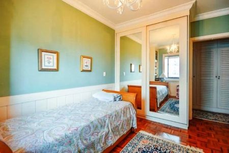 Apartamento à venda com 229m², 4 quartos e 4 vagas