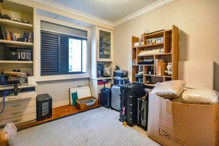 Apartamento à venda com 229m², 4 quartos e 4 vagas