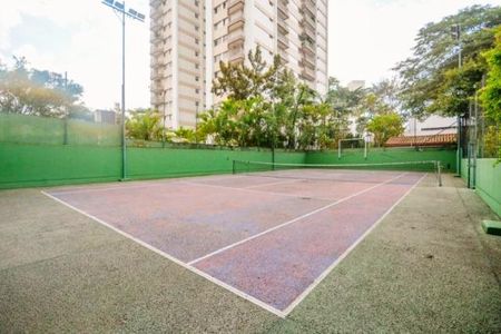 Apartamento à venda com 229m², 4 quartos e 4 vagas