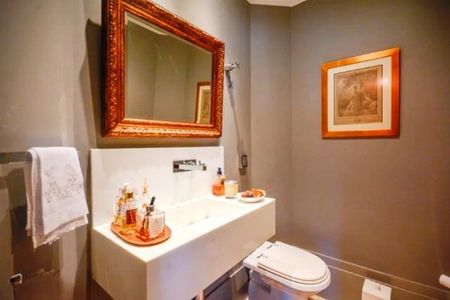 Apartamento à venda com 229m², 4 quartos e 4 vagas