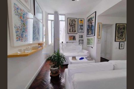 Apartamento à venda com 63m², 2 quartos e sem vaga