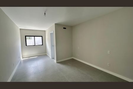 Casa de condomínio à venda com 462m², 5 quartos e 1 vagaQuarto 2