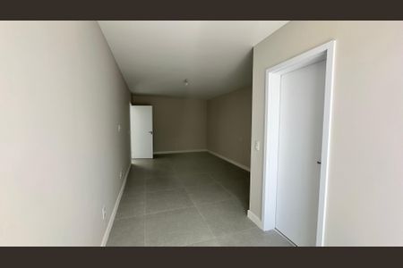 Casa de condomínio à venda com 462m², 5 quartos e 1 vagaQuarto 3