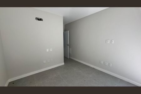 Casa de condomínio à venda com 462m², 5 quartos e 1 vagaQuarto 1