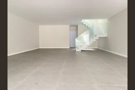 Casa à venda com 4 quartos, 462m² em Barra da Tijuca, Rio de Janeiro