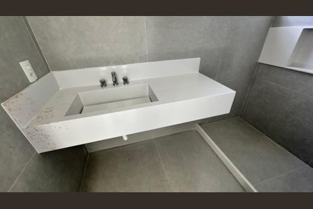 Casa de condomínio à venda com 462m², 5 quartos e 1 vagaBanheiro Social