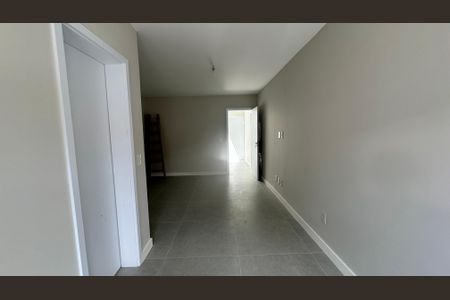 Casa de condomínio à venda com 462m², 5 quartos e 1 vagaQuarto 2