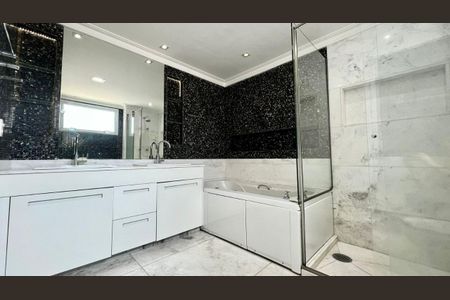 Apartamento à venda com 354m², 5 quartos e 4 vagas