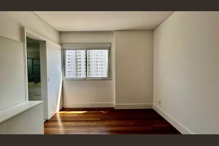 Apartamento à venda com 354m², 5 quartos e 4 vagas