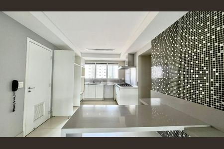 Apartamento à venda com 354m², 5 quartos e 4 vagas
