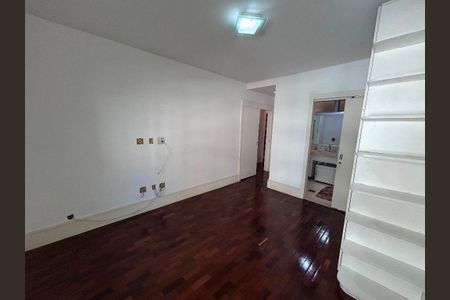 Apartamento à venda com 3 quartos, 140m² em Icaraí, Niterói