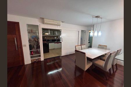 Apartamento à venda com 3 quartos, 140m² em Icaraí, Niterói