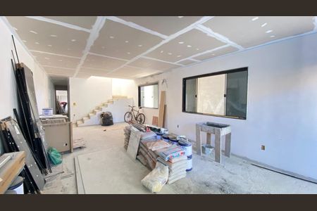 Casa à venda com 3 quartos, 200m² em São Francisco, Niterói