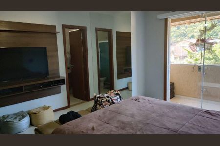 Casa à venda com 3 quartos, 174m² em Maravista, Niterói