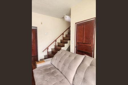 Casa à venda com 3 quartos, 115m² em Inhaúma, Rio de Janeiro