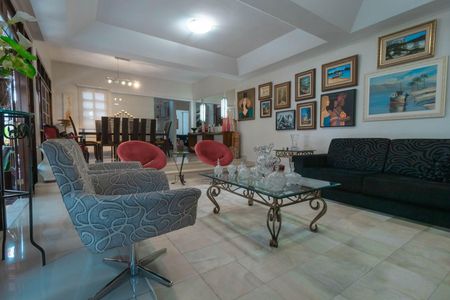 Casa à venda com 4 quartos, 500m² em São Francisco, Niterói