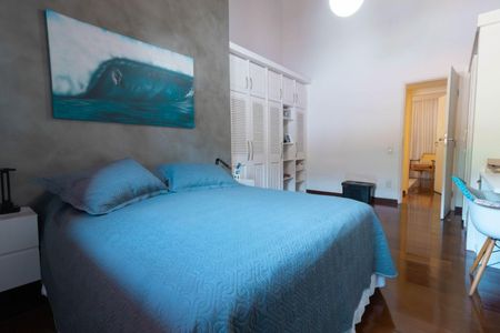 Casa à venda com 4 quartos, 500m² em São Francisco, Niterói