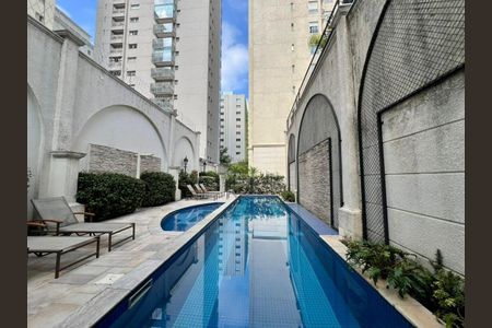 Apartamento à venda com 204m², 3 quartos e 4 vagas