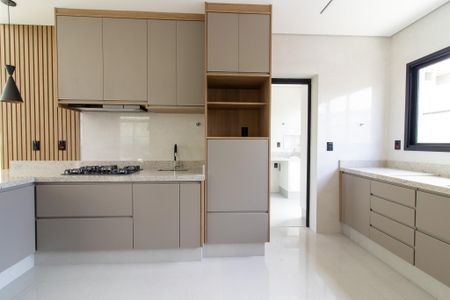 Casa de condomínio à venda com 340m², 4 quartos e 4 vagasCozinha