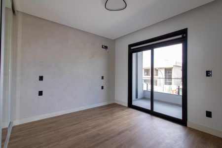 Casa de condomínio à venda com 340m², 4 quartos e 4 vagasSuite 3