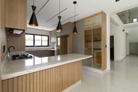 Casa de condomínio à venda com 340m², 4 quartos e 4 vagasCozinha