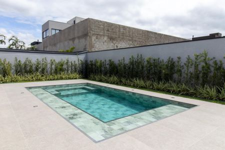 Casa de condomínio à venda com 340m², 4 quartos e 4 vagasÁrea externa