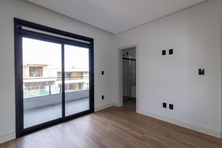 Casa de condomínio à venda com 340m², 4 quartos e 4 vagasSuíte 3