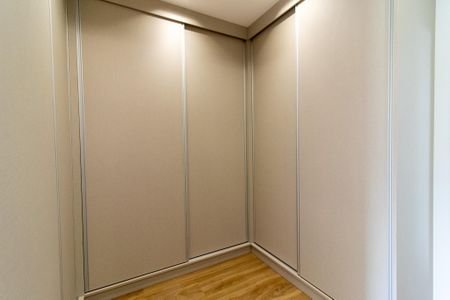 Casa de condomínio à venda com 340m², 4 quartos e 4 vagasSuite 1