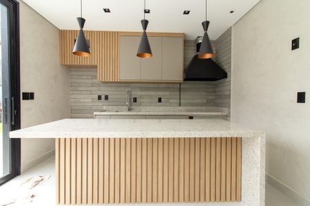 Casa de condomínio à venda com 340m², 4 quartos e 4 vagasÁrea gourmet