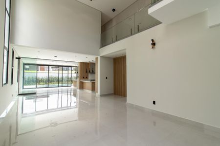 Casa de condomínio à venda com 340m², 4 quartos e 4 vagasSala