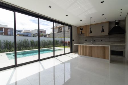 Casa de condomínio à venda com 340m², 4 quartos e 4 vagasÁrea gourmet
