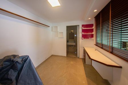 Casa à venda com 4 quartos, 665m² em Barra da Tijuca, Rio de Janeiro