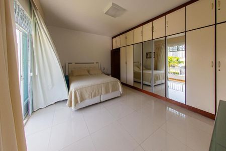 Casa à venda com 4 quartos, 665m² em Barra da Tijuca, Rio de Janeiro