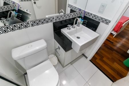 Apartamento à venda com 193m², 4 quartos e 4 vagas Apartamento à venda com 193m², 4 quartos e 4 vagasBanheiro da Suíte 4