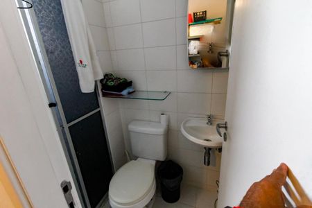 Apartamento à venda com 193m², 4 quartos e 4 vagas Apartamento à venda com 193m², 4 quartos e 4 vagasBanheiro de serviço