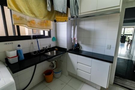 Apartamento à venda com 193m², 4 quartos e 4 vagas Apartamento à venda com 193m², 4 quartos e 4 vagasÁrea de Serviço
