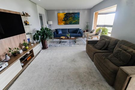 Apartamento à venda com 193m², 4 quartos e 4 vagas Apartamento à venda com 193m², 4 quartos e 4 vagasSala