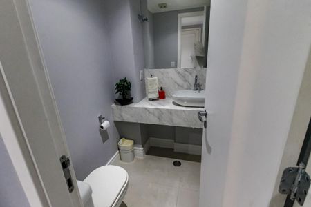 Apartamento à venda com 193m², 4 quartos e 4 vagas Apartamento à venda com 193m², 4 quartos e 4 vagasLavabo