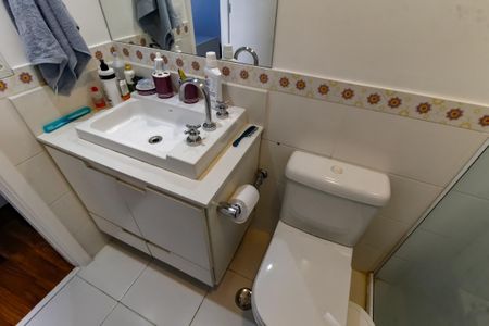 Apartamento à venda com 193m², 4 quartos e 4 vagas Apartamento à venda com 193m², 4 quartos e 4 vagasBanheiro da Suíte 1