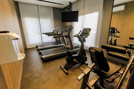 Apartamento à venda com 193m², 4 quartos e 4 vagas Apartamento à venda com 193m², 4 quartos e 4 vagasÁrea comum - Academia