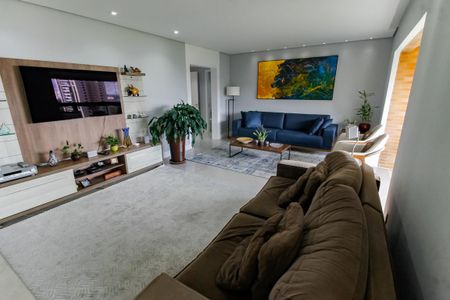 Apartamento à venda com 193m², 4 quartos e 4 vagas Apartamento à venda com 193m², 4 quartos e 4 vagasSala